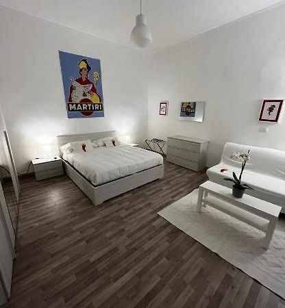 Appartamento Scaramanzia 나폴리 외부 사진